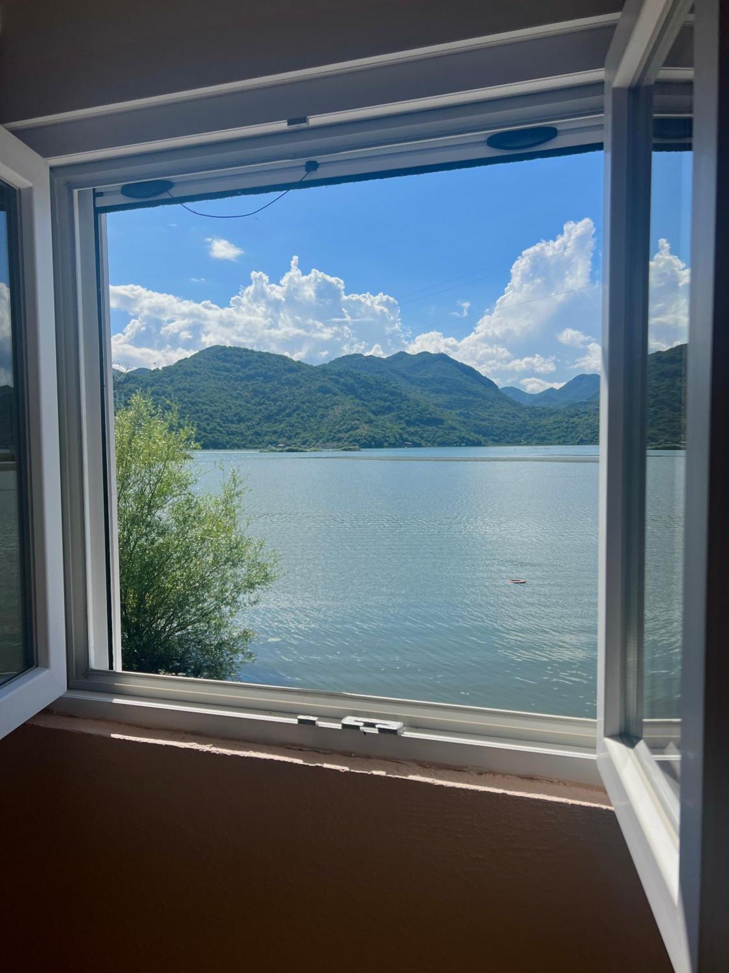 Lakeside Harmony Apartment Golubovci Exterior photo