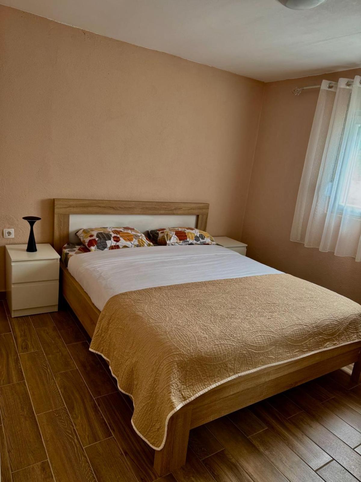 Lakeside Harmony Apartment Golubovci Exterior photo